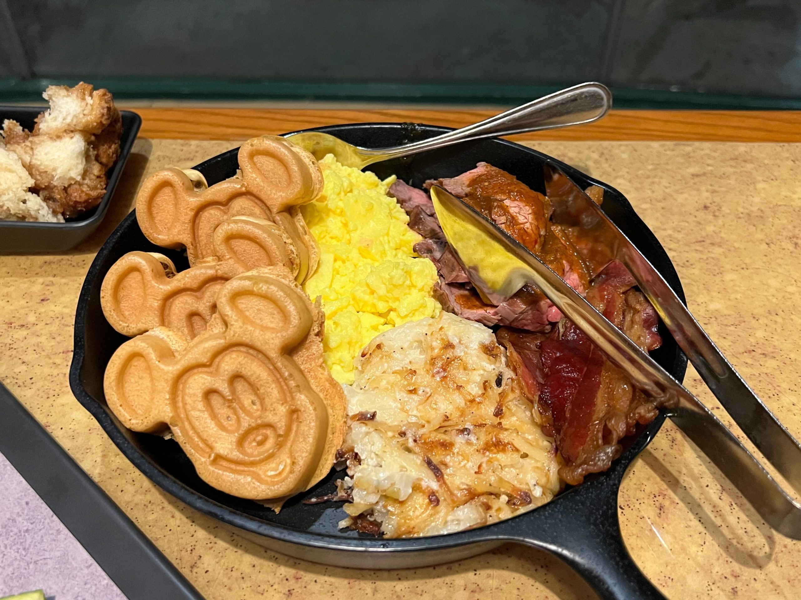 REVIEW: Garden Grill Breakfast Returns at EPCOT 