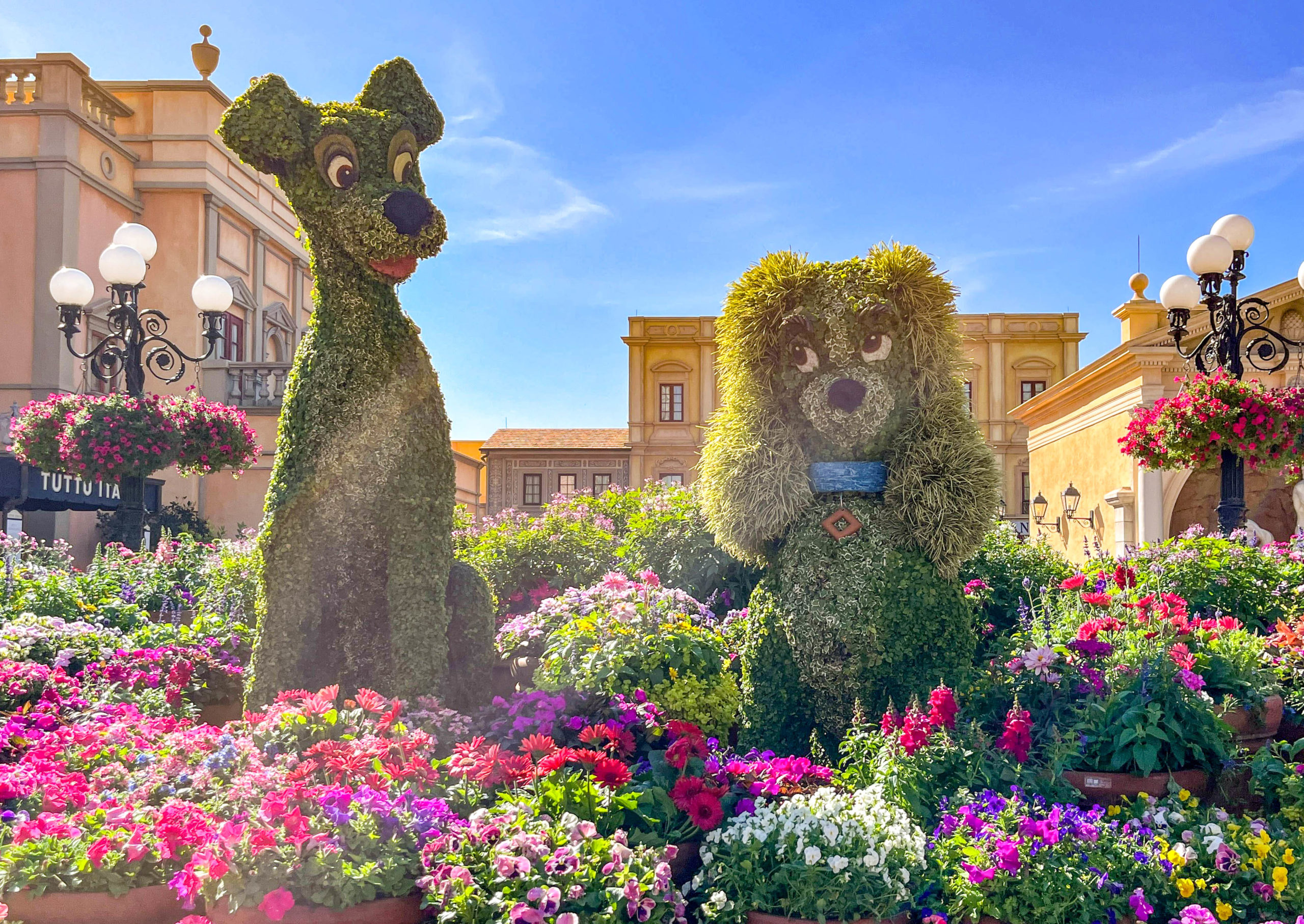 Lady and the Tramp Topiaries