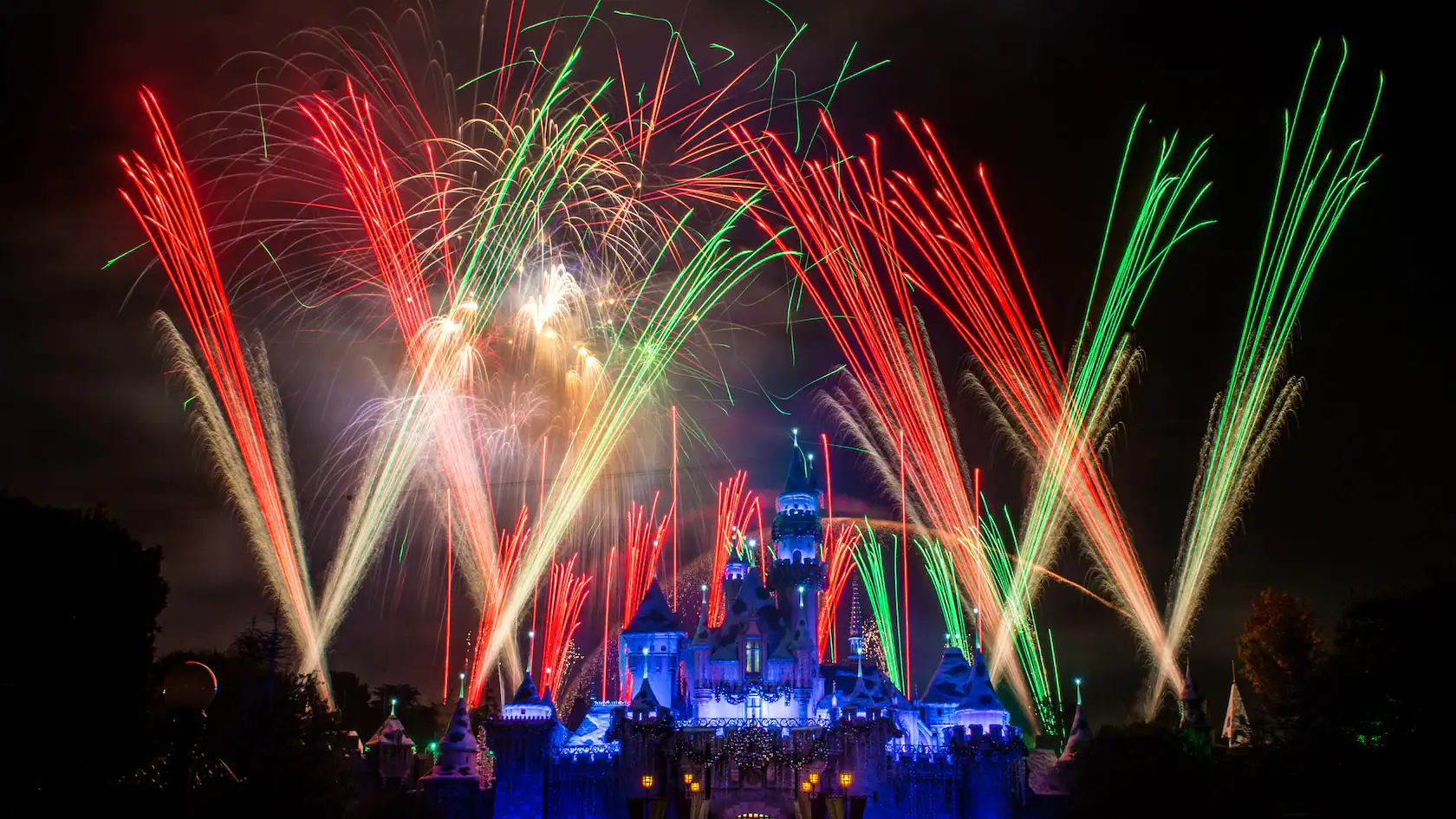 Disneyland 2023 holiday 