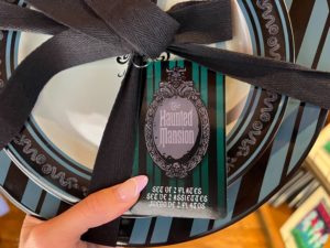 Haunted Mansion plate 