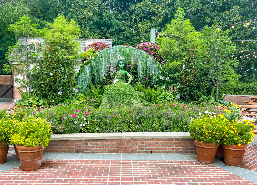 Tiana Topiary American Adventure Flower and Garden