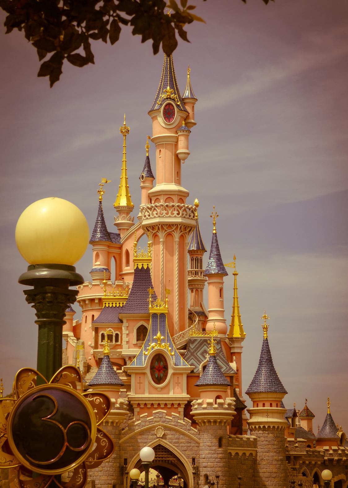 Disneyland Paris stock dlp Sleeping Beauty Castle