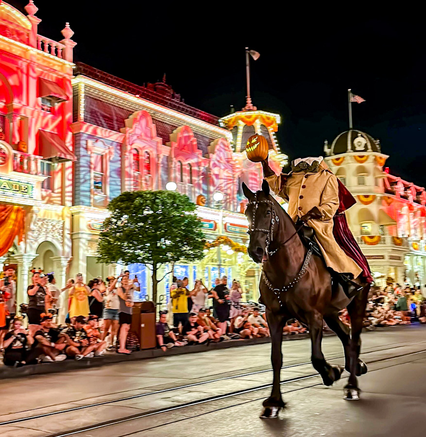 2023 Mickey's Not So Scary Halloween Party Boo to You Parade Headless Horseman