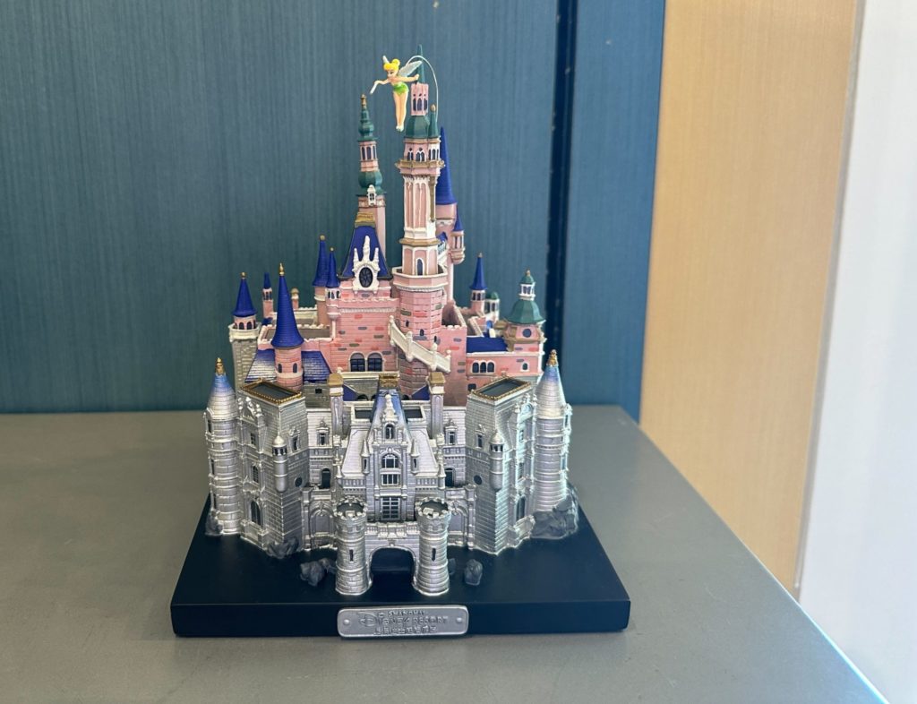 Art of Disney Shanghai Disneyland Castle figurine