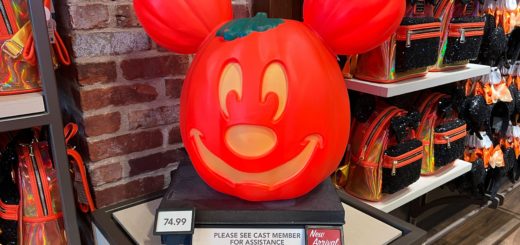 Mickey Mouse Light Up Pumpkin