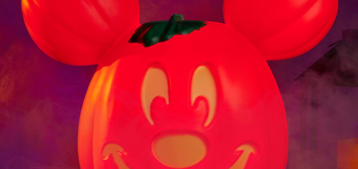 Mickey Mouse Light-up Pumpkin
