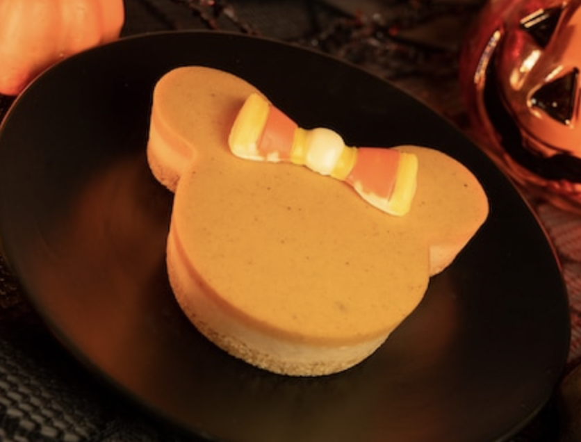 Minnie Mouse Pumpkin Cheesecake Main Street Bakery