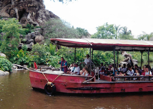 discover river boats