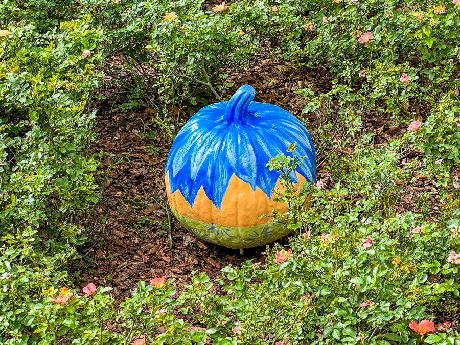 2023 EPCOT International Food & Wine Festival Pluto's Pumpkin Pursuit Halloween Scavenger Hunt Joy