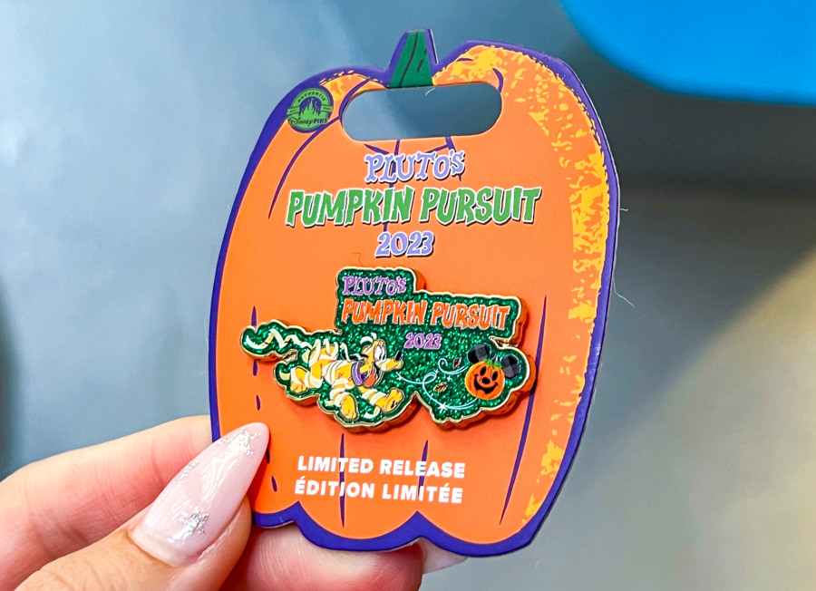 2023 EPCOT International Food & Wine Festival Pluto's Pumpkin Pursuit Halloween Scavenger Hunt Pin
