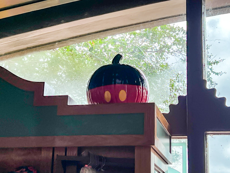 2023 EPCOT International Food & Wine Festival Pluto's Pumpkin Pursuit Halloween Scavenger Hunt Pumpkin Mickey