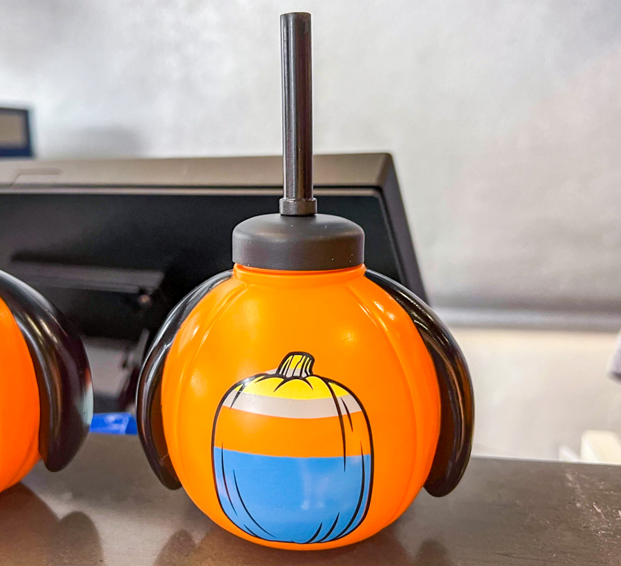 2023 EPCOT International Food & Wine Festival Pluto's Pumpkin Pursuit Halloween Scavenger Hunt Sipper Prizes