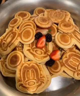Mickey Pancakes