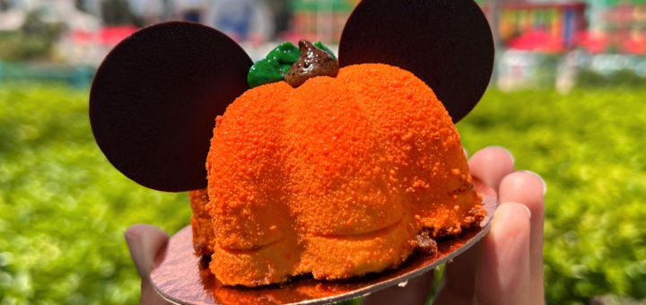 Mickey Pumpkin Cheesecake