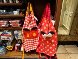  Mickey and Minnie Aprons