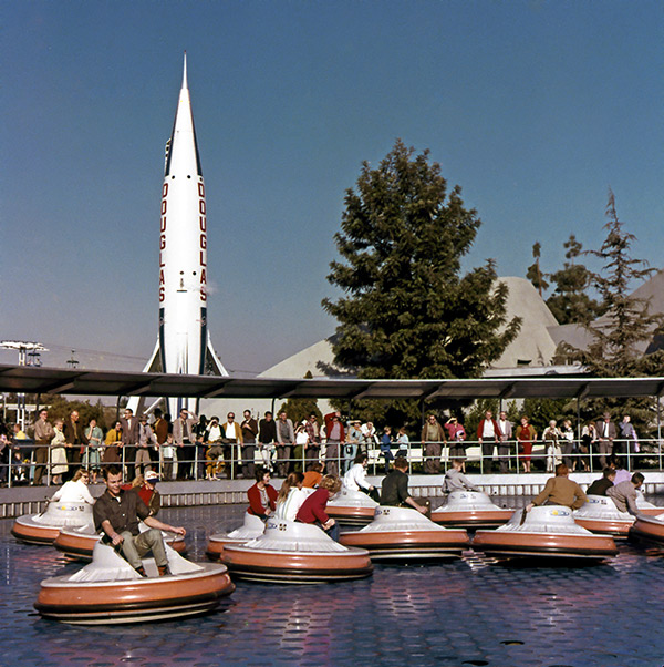 tomorrowland flying saucers