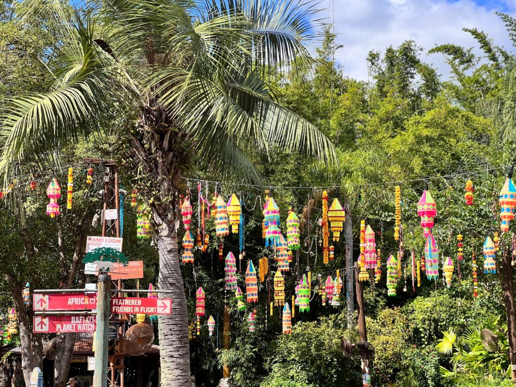 Asia Holiday Decorations