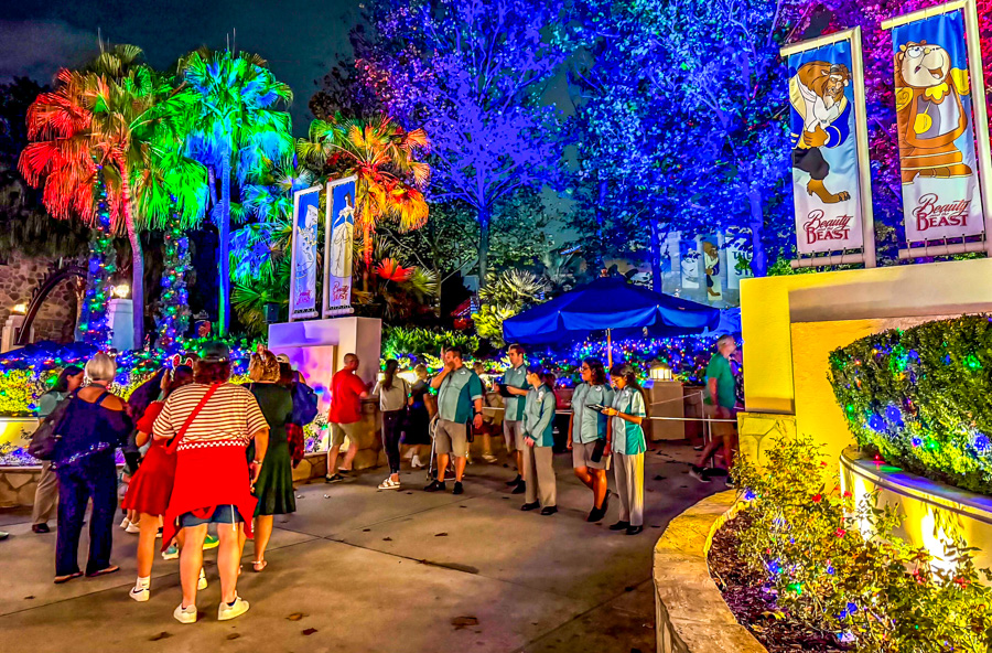2023 Jollywood Nights Hollywood Studios Disney Holidays in Hollywood Line Crowds