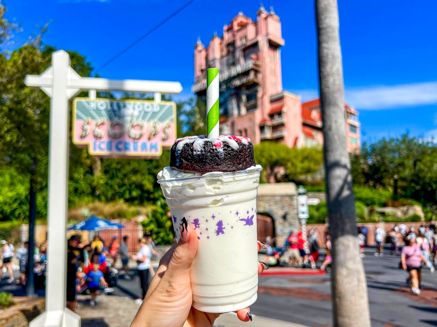 Candy Cane Milkshake Hollywood Scoops Hollywood Studios Holidays