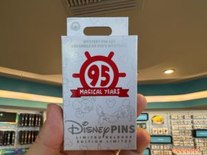 Disney Trading Pin 121952 Disney Parks - Pin Trading Logo - Mickey