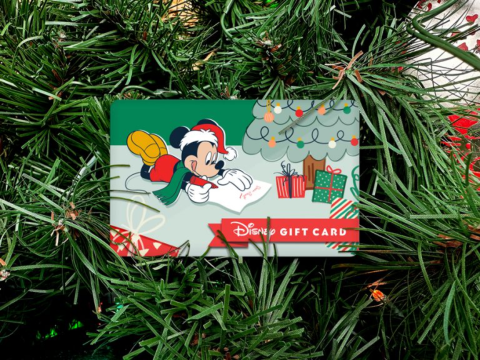 Disney Holiday Gift Card Pin Set