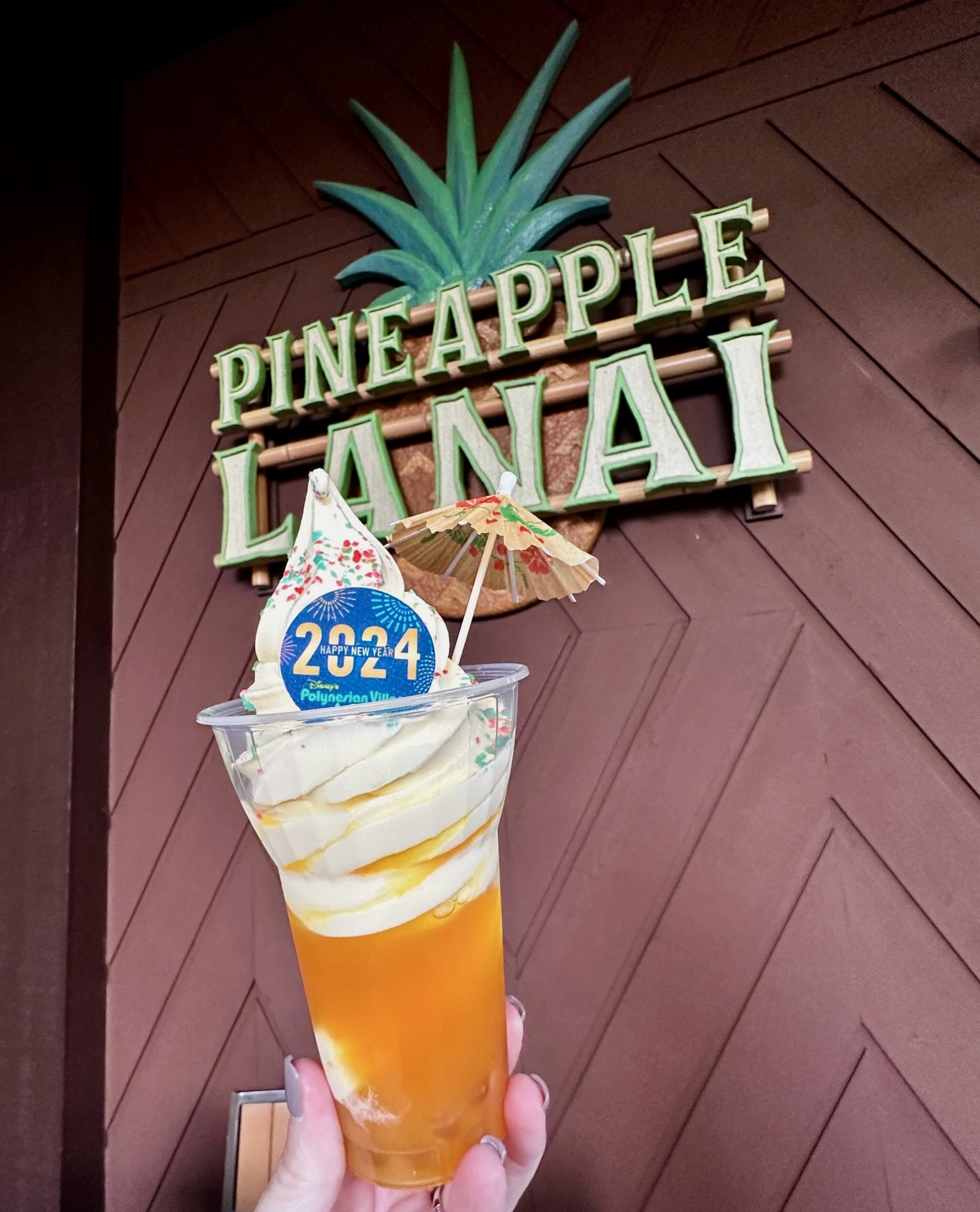 Pineapple Lanai 2024 New Year's Float