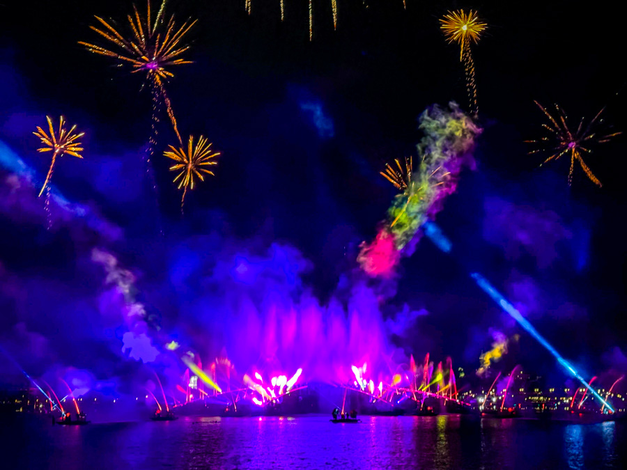 EPCOT Luminous The Symphony of Us Fireworks
