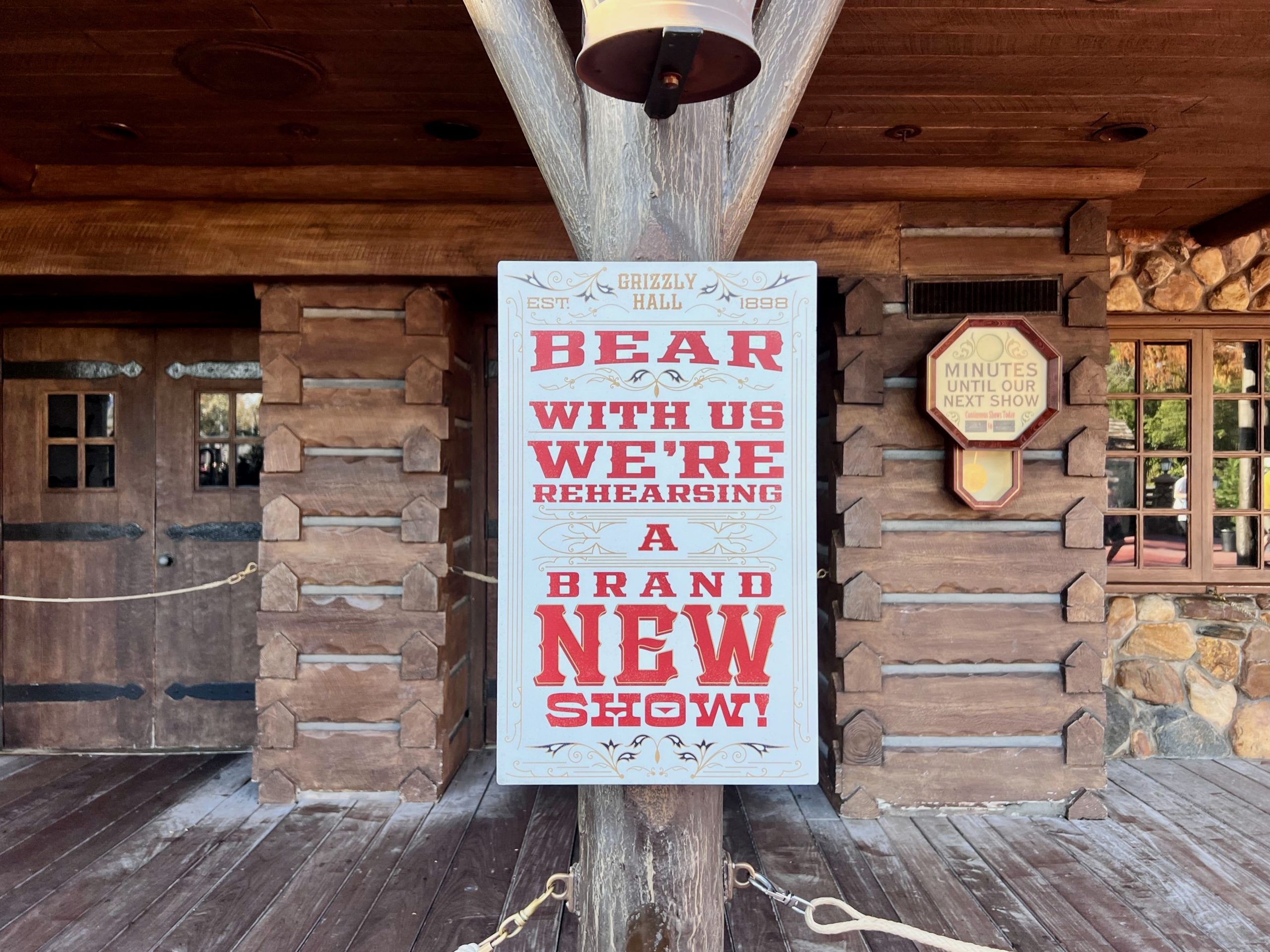 Country Bear Jamboree Please Bear With Us Sign