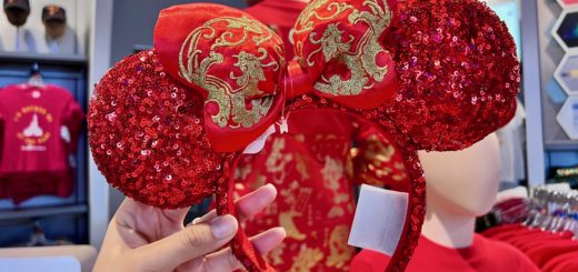 Lunar New Year Red Sequined Minnie Ears Star Traders