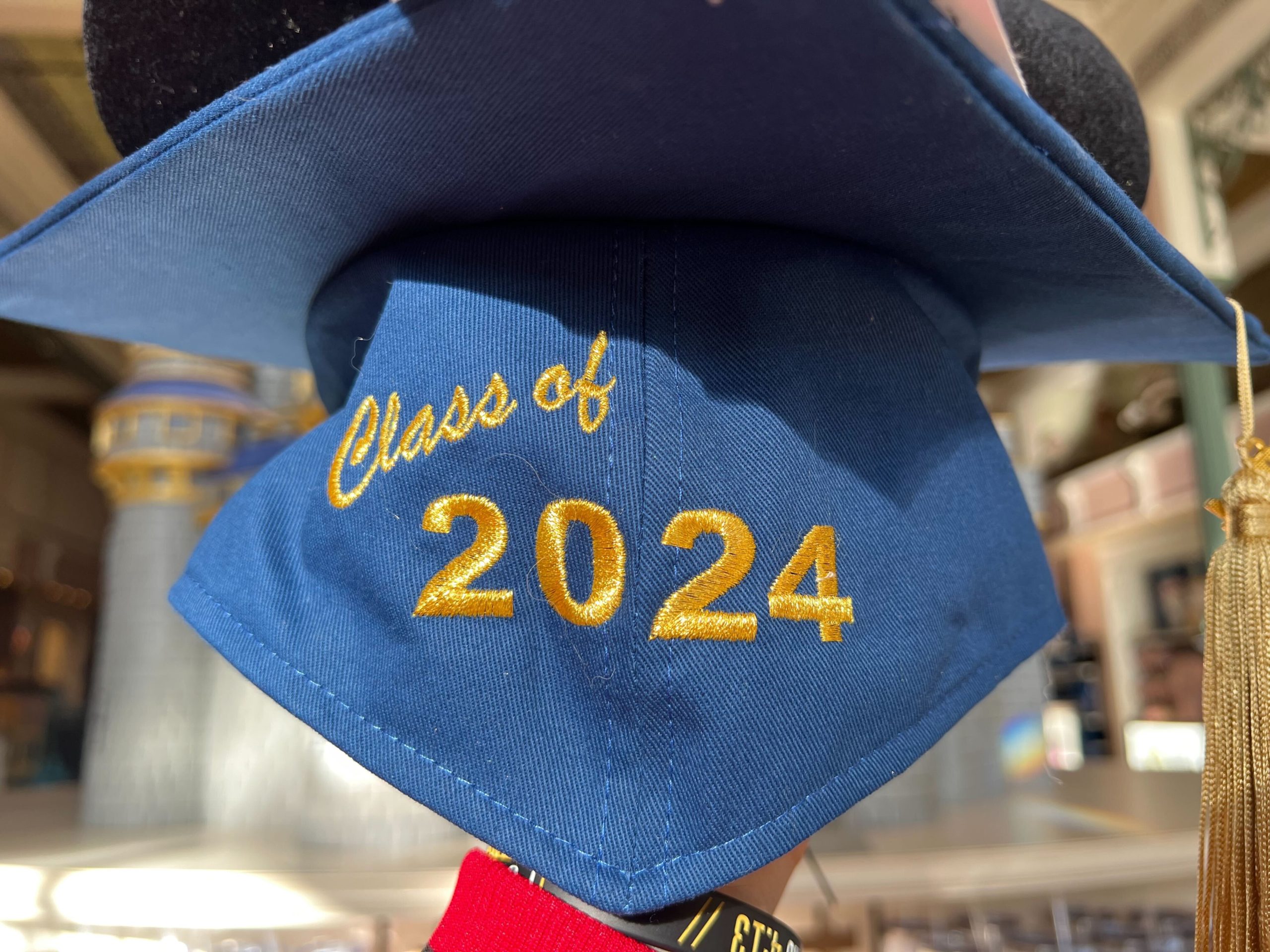 2024 graduation ears