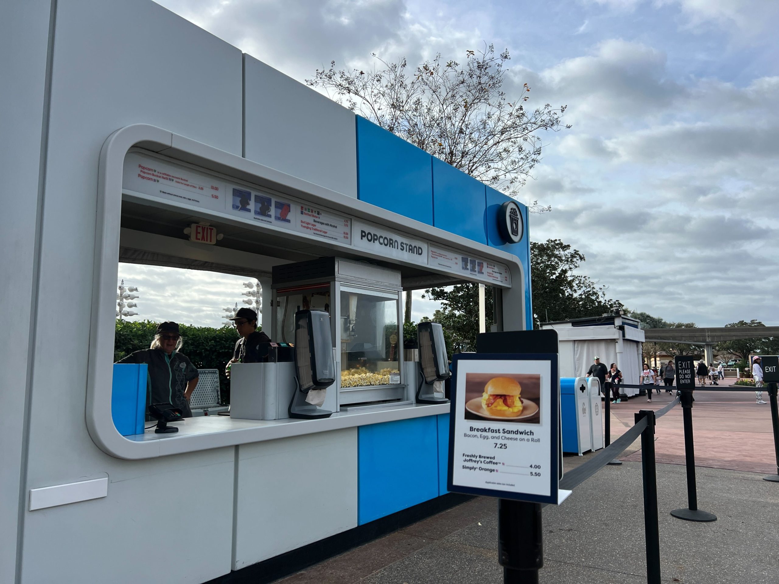 epcot breakfast sandwich snack kiosks