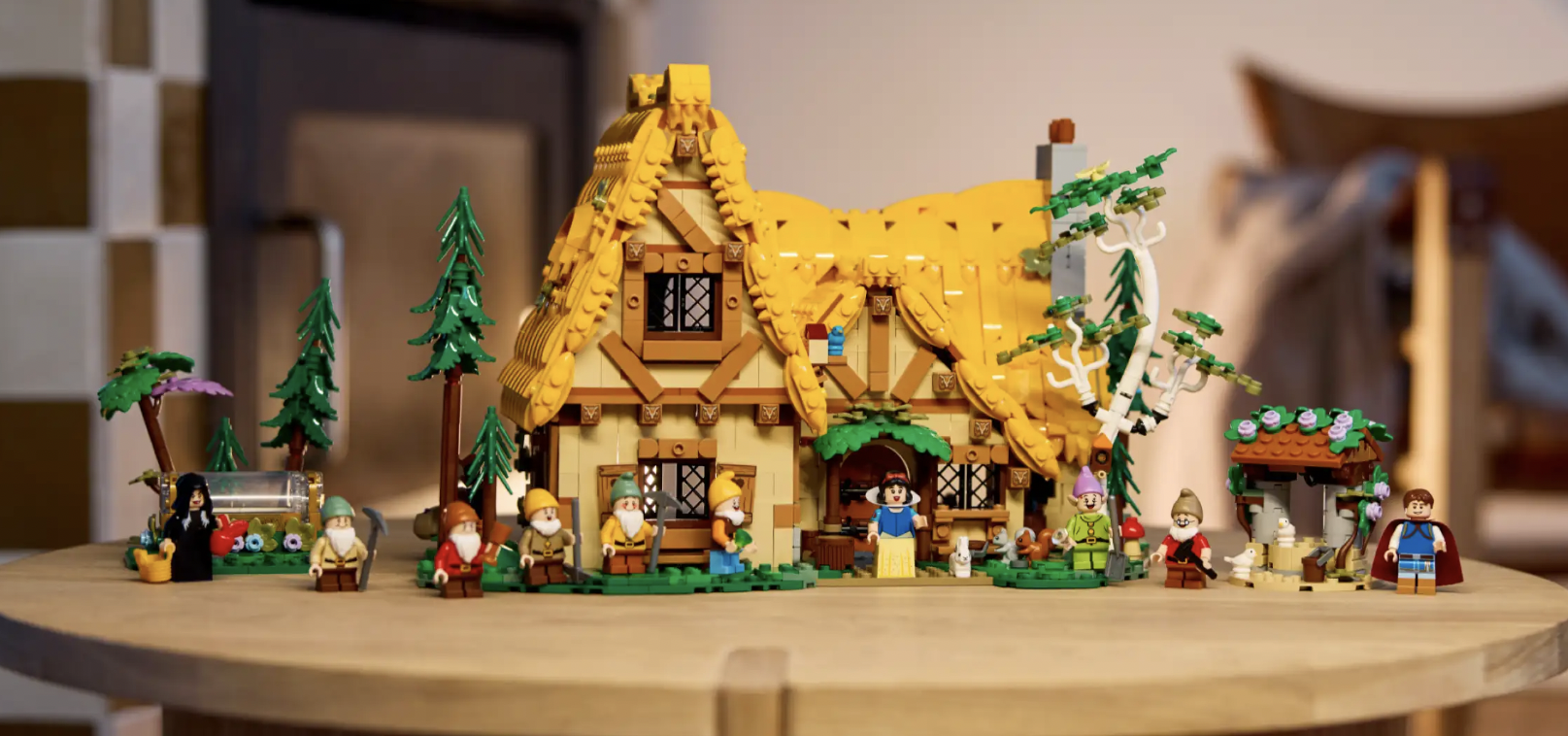 snow white lego set