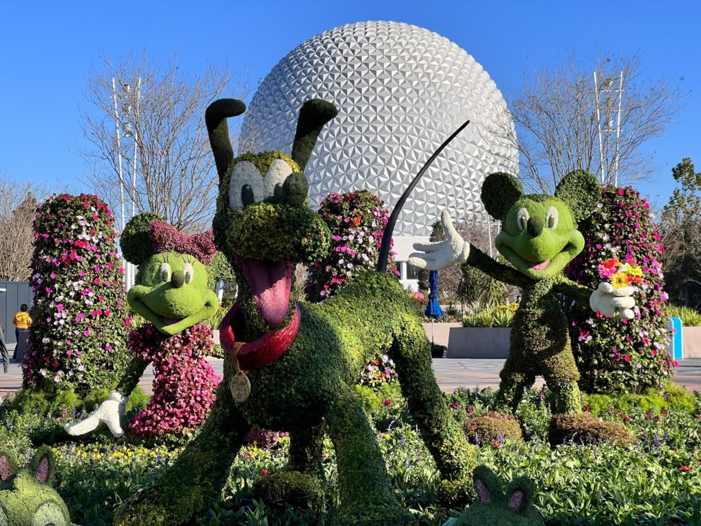 Flower and Garden Mickey Minnie Pluto Chip Dale Topiary