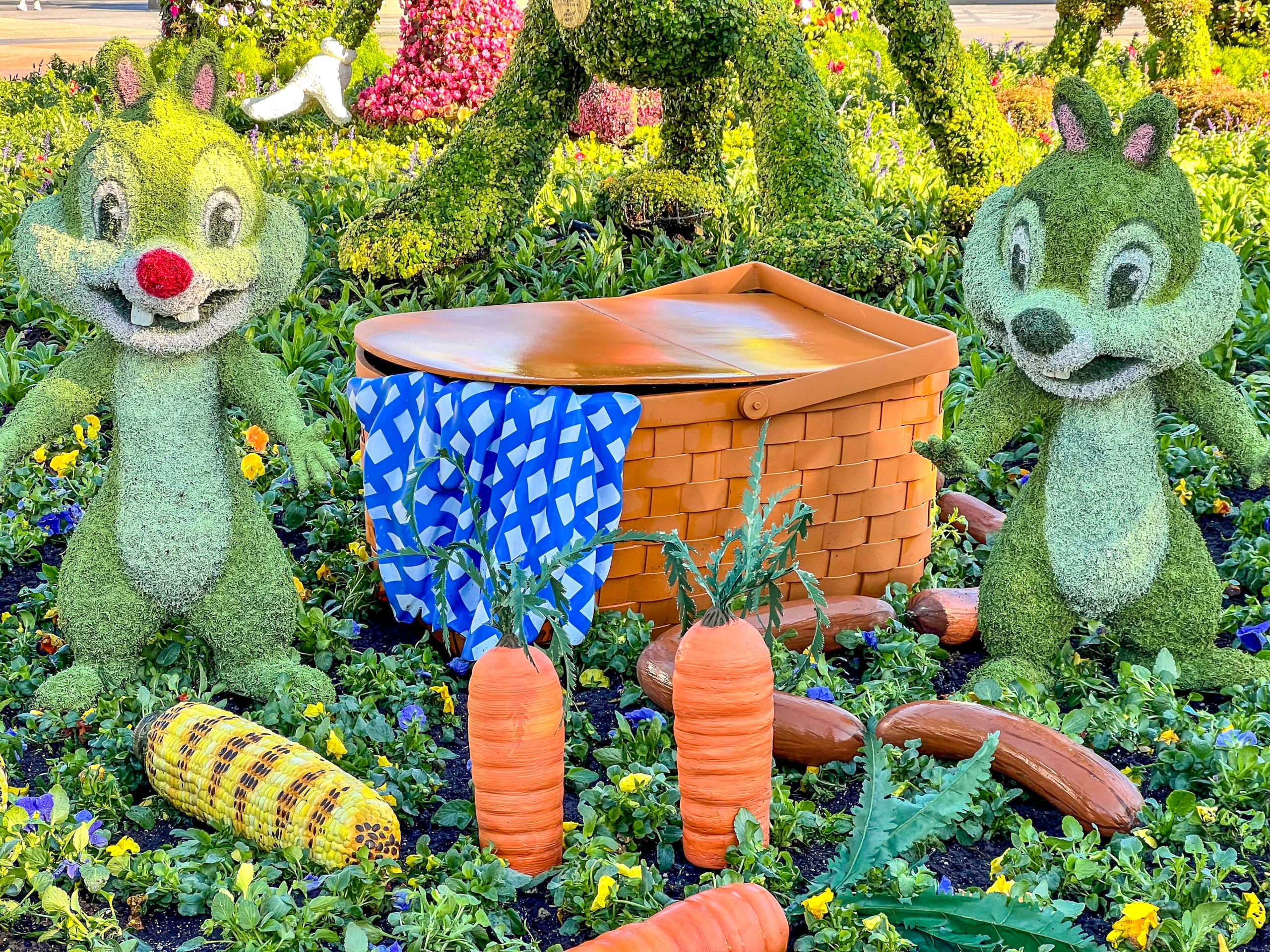 Chip and Dale topiaries
