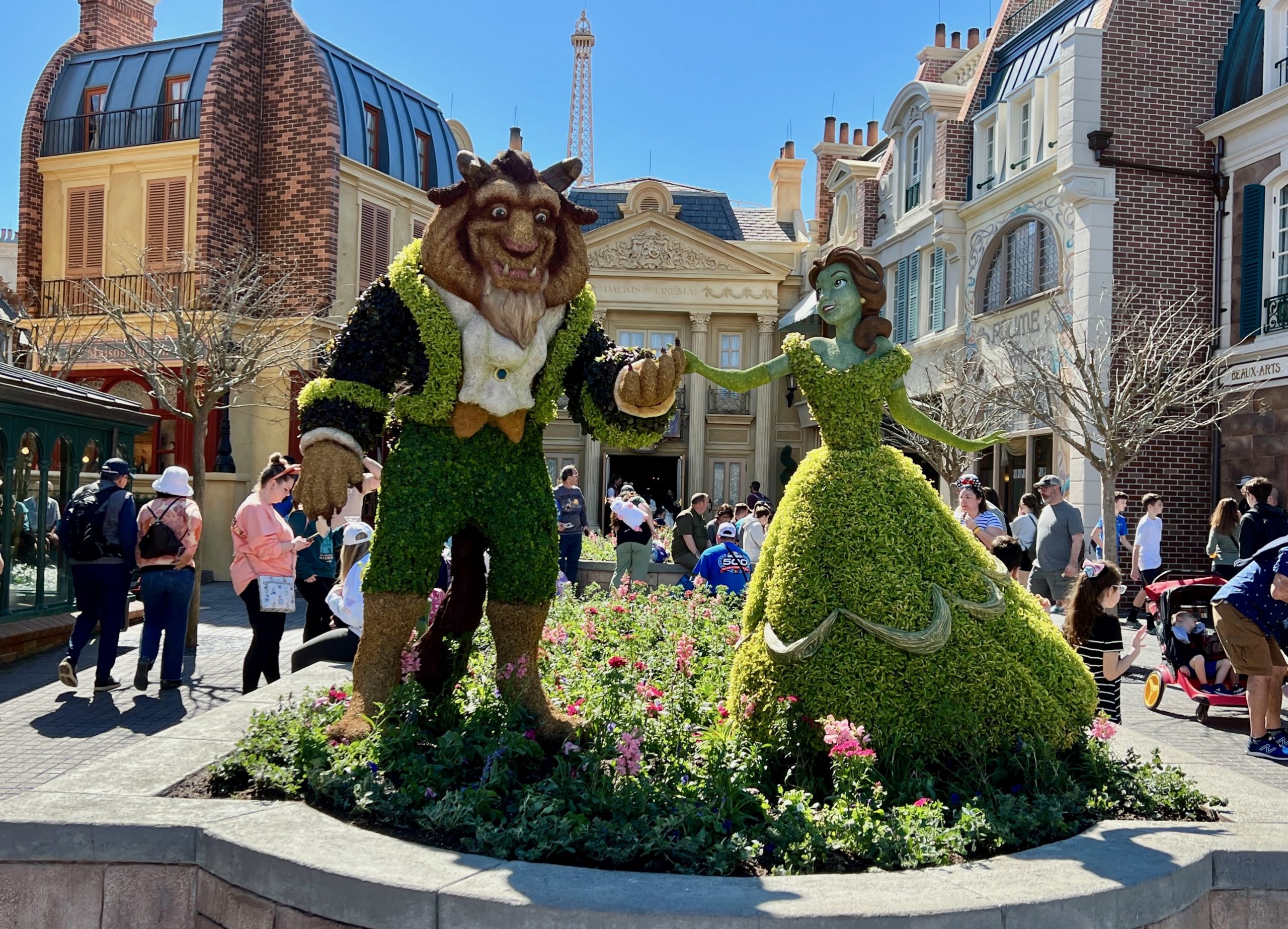 belle and beast topiaries 2024 france
