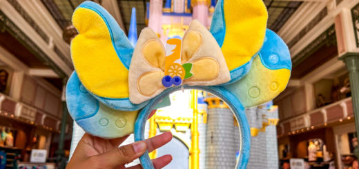 Disney Munchlings Stitch Minnie Ears