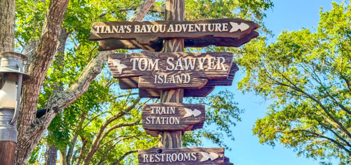 Tiana's Bayou Adventure Signs and Filming