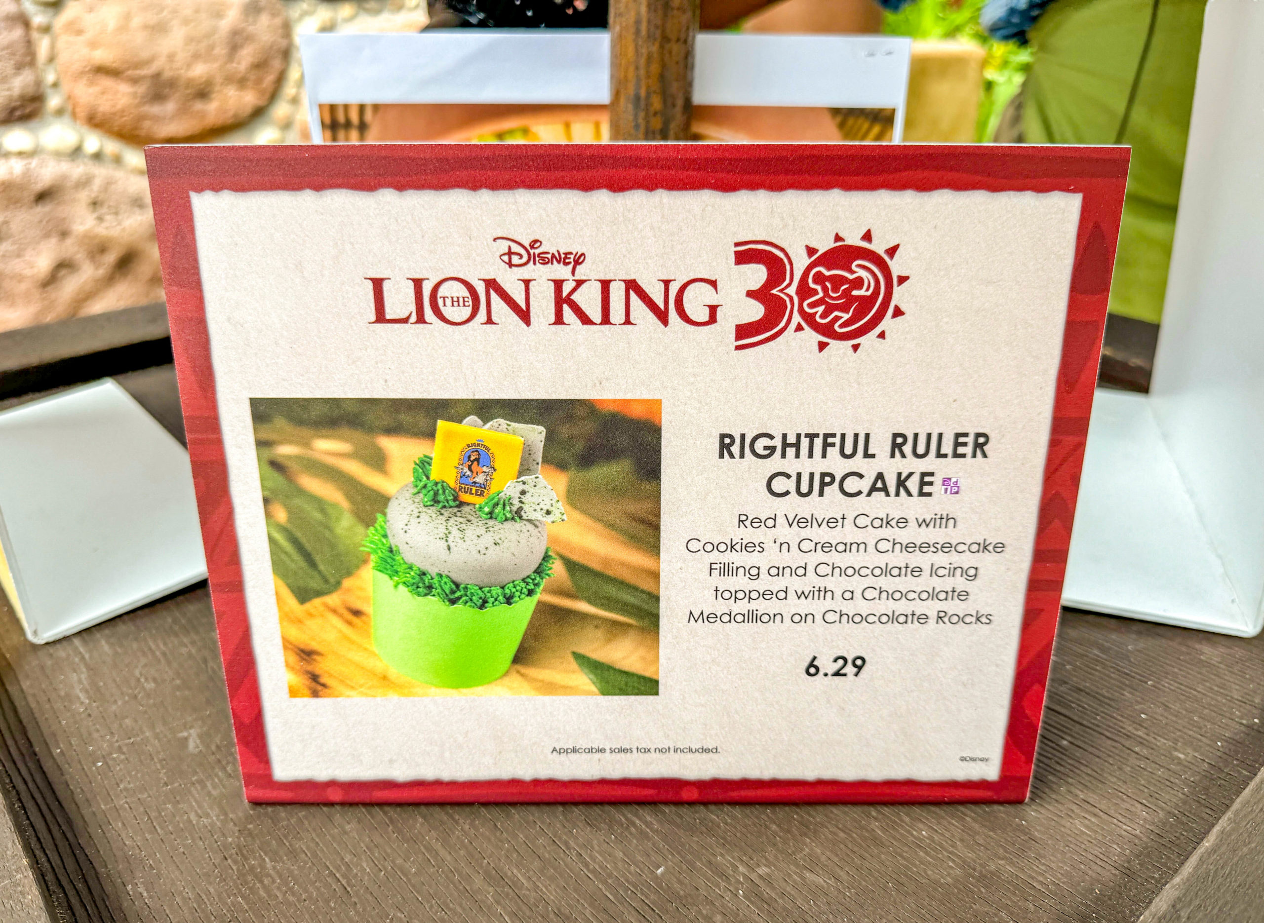 Rightful Ruler Cupcake