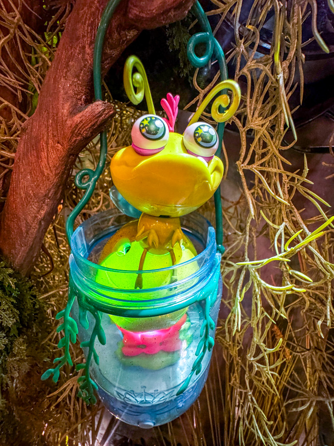 Critter Co Op Tiana's Bayou Adventure Magic Kingdom Store Princess and the Frog