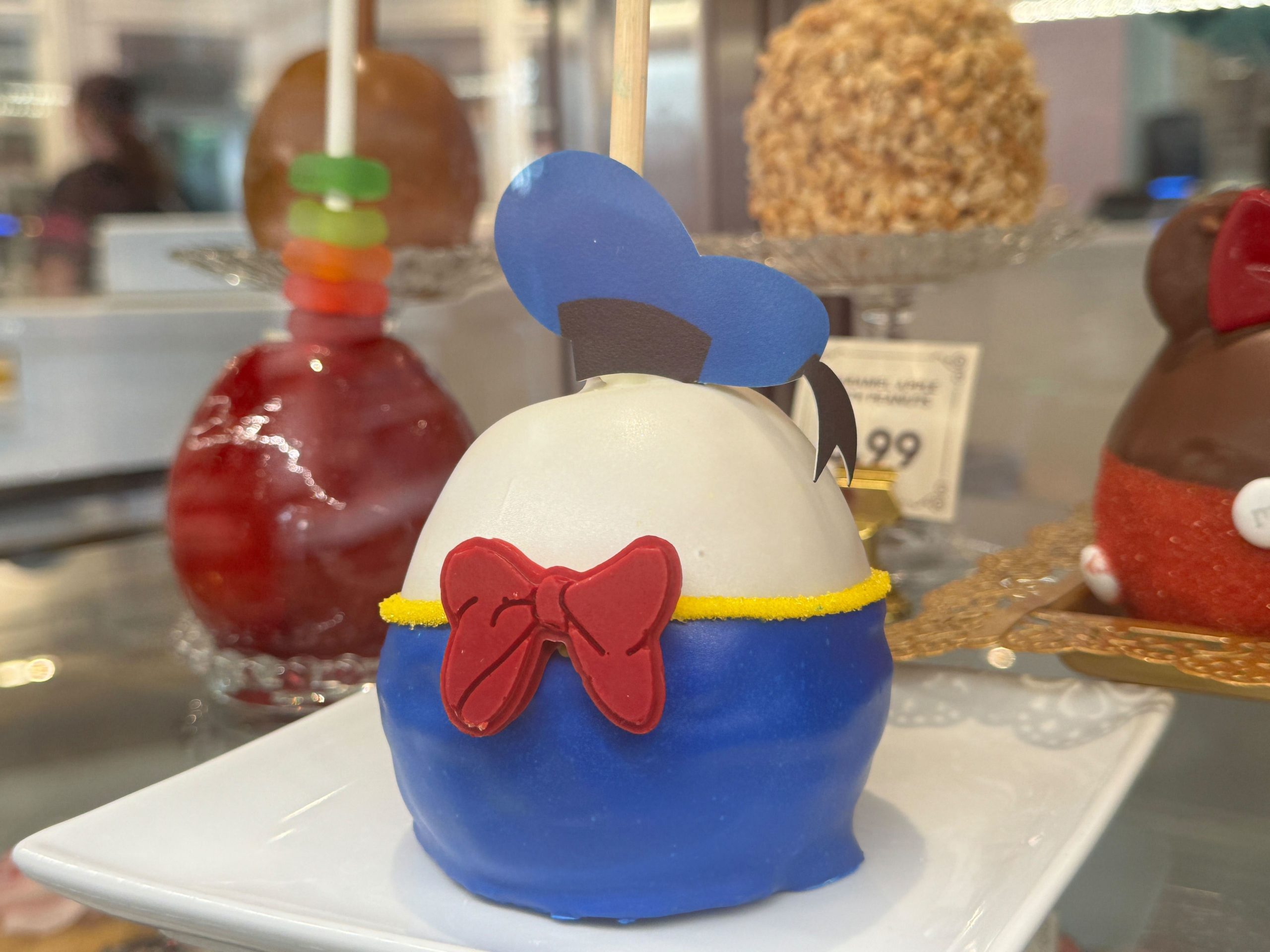 Donald Duck Candy Apple