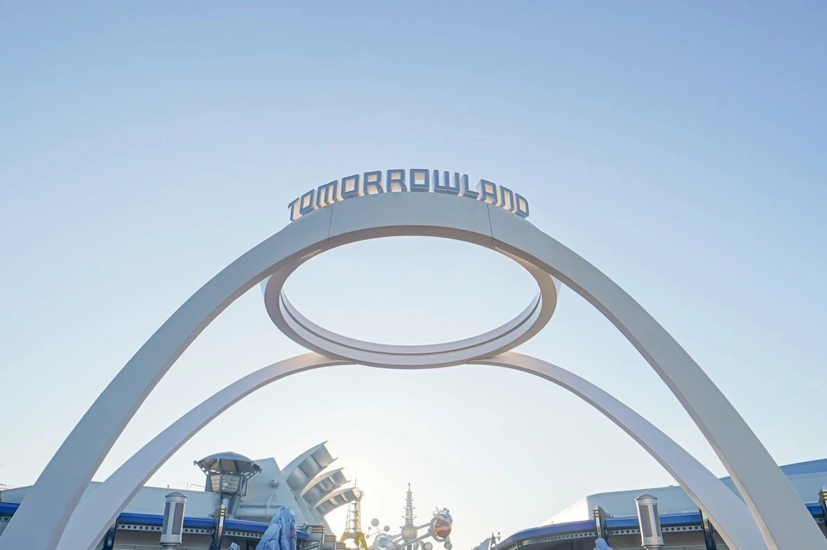 Tomorrowland Entry Sign