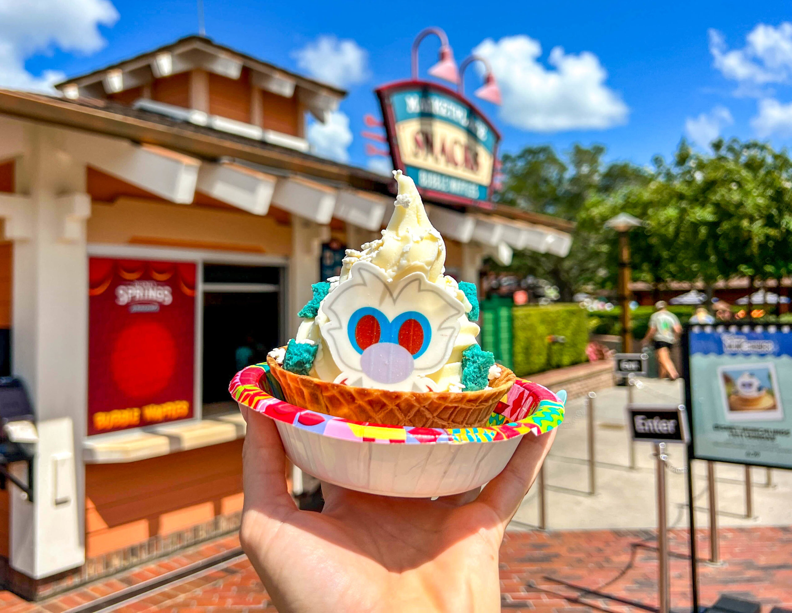 Disney Munchlings Yeti Sundae