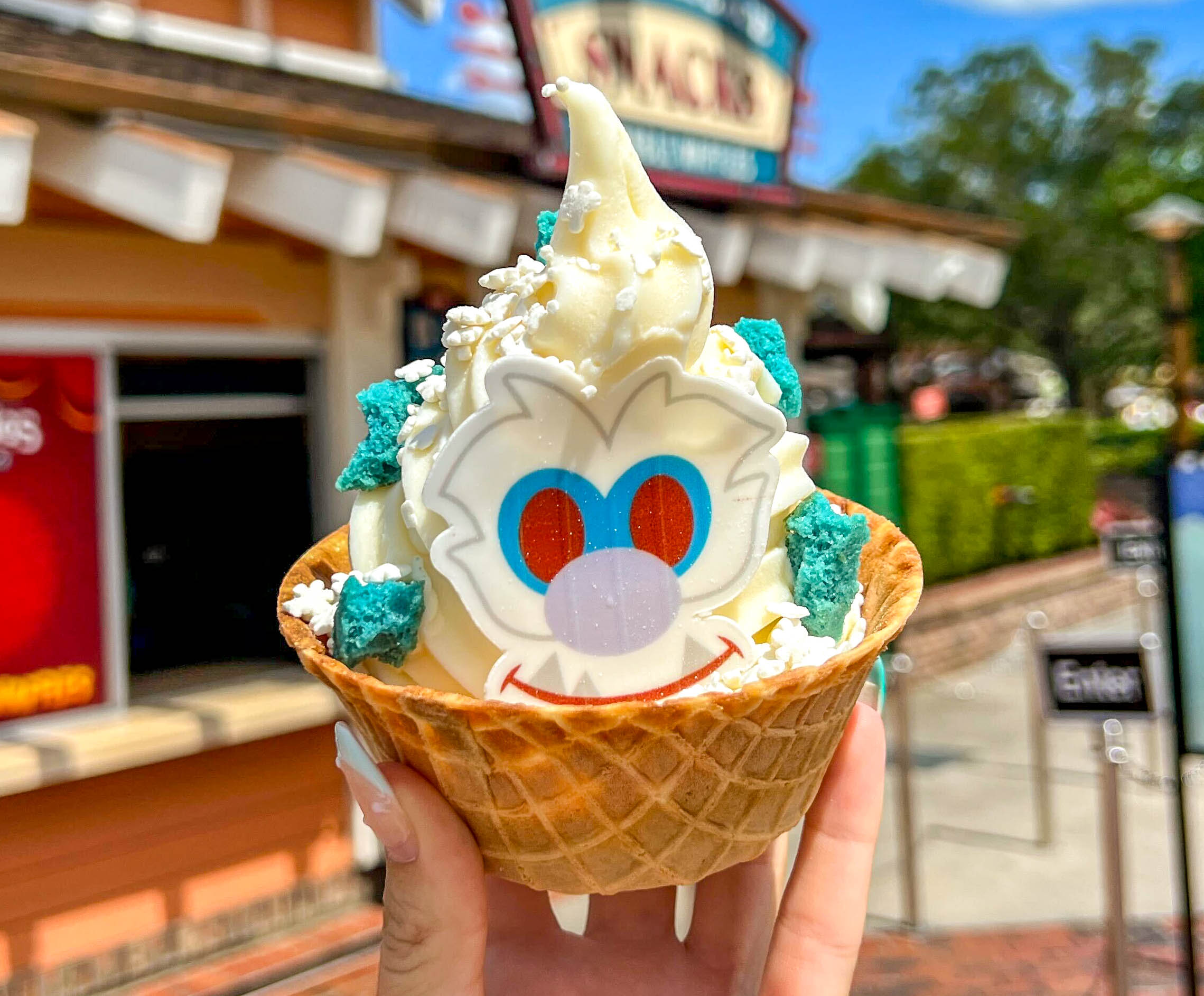 Disney Munchlings Yeti Sundae