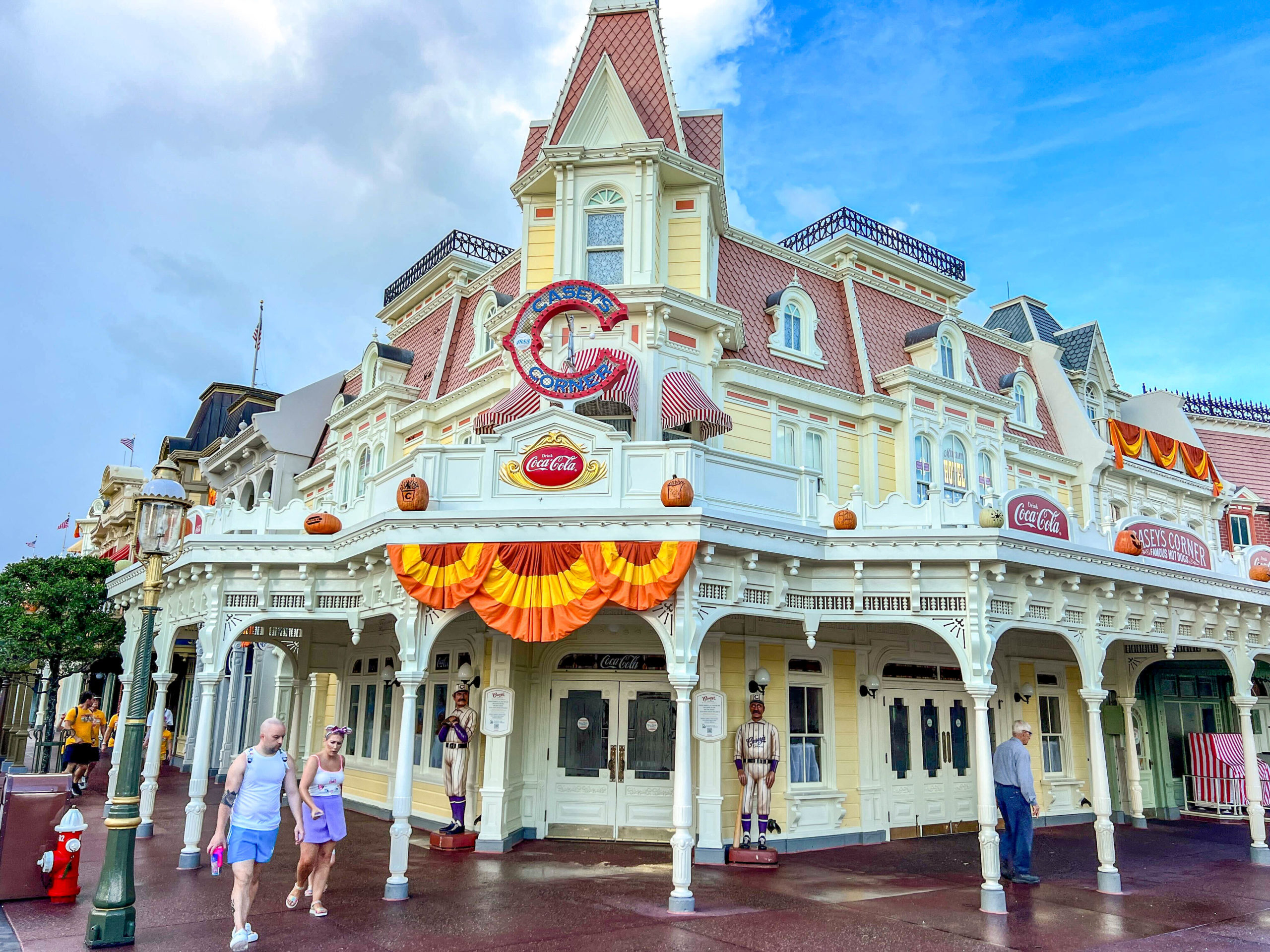 Halloween decor in Magic Kingdom