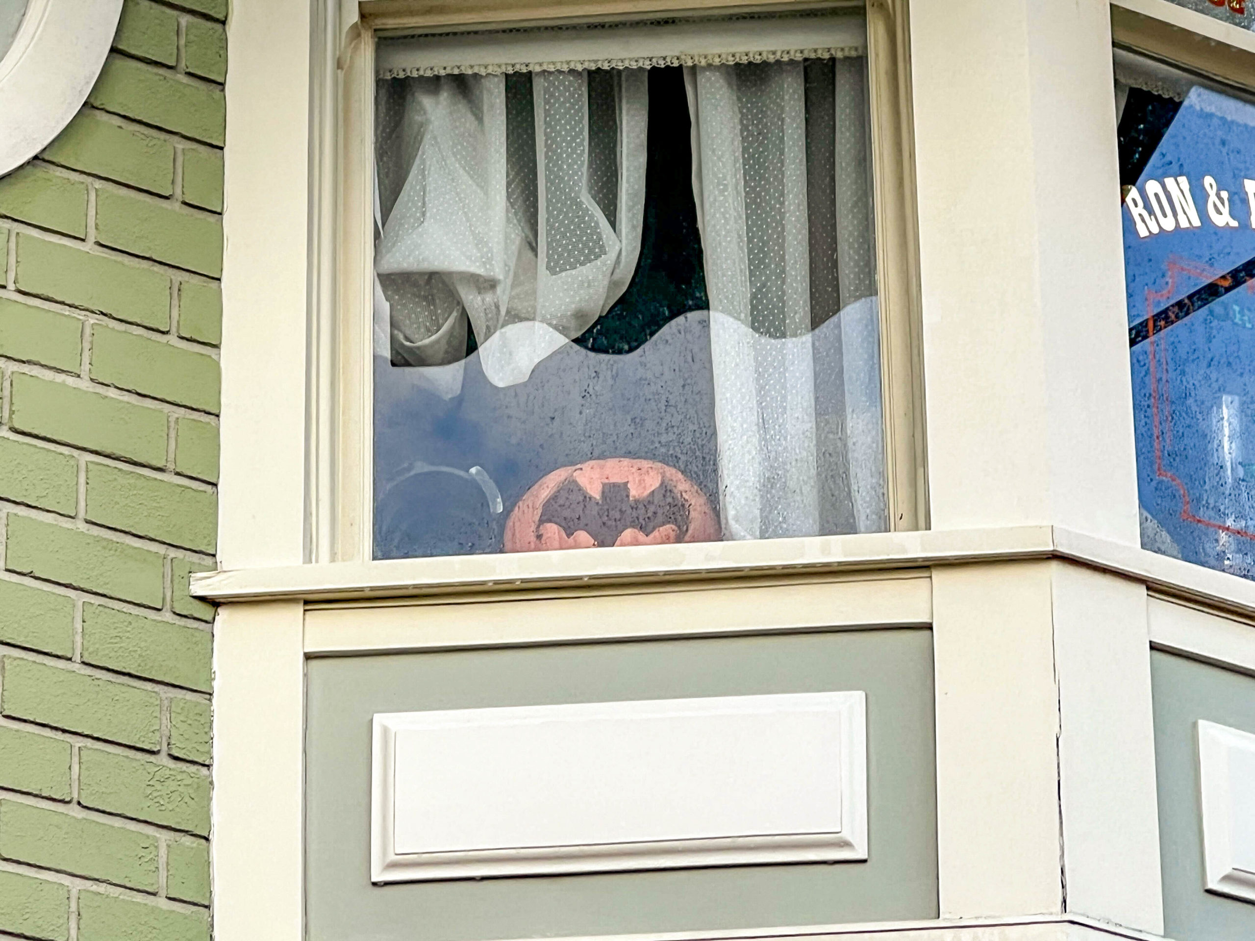 Halloween decor in Magic Kingdom