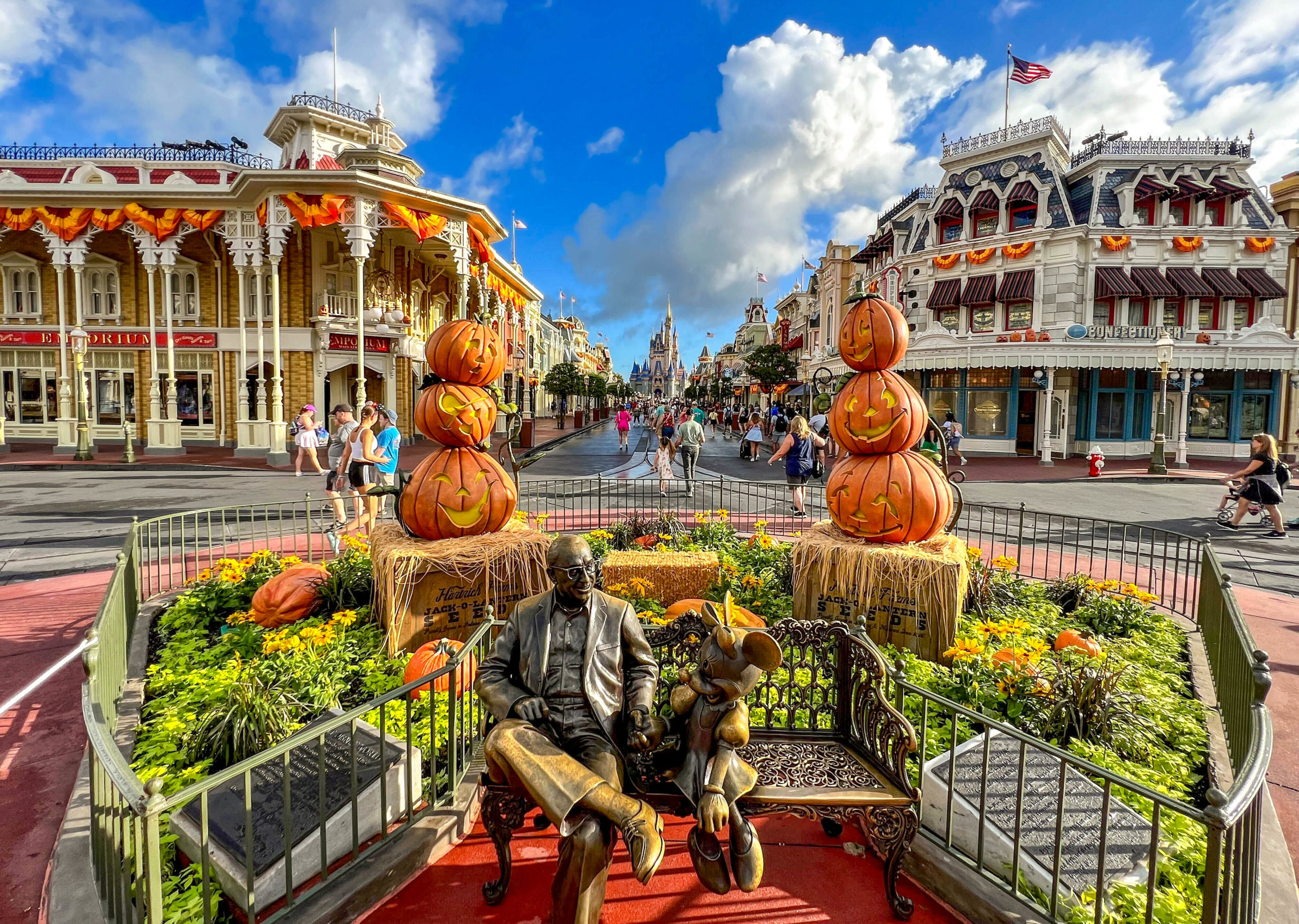 Halloween decor in Magic Kingdom