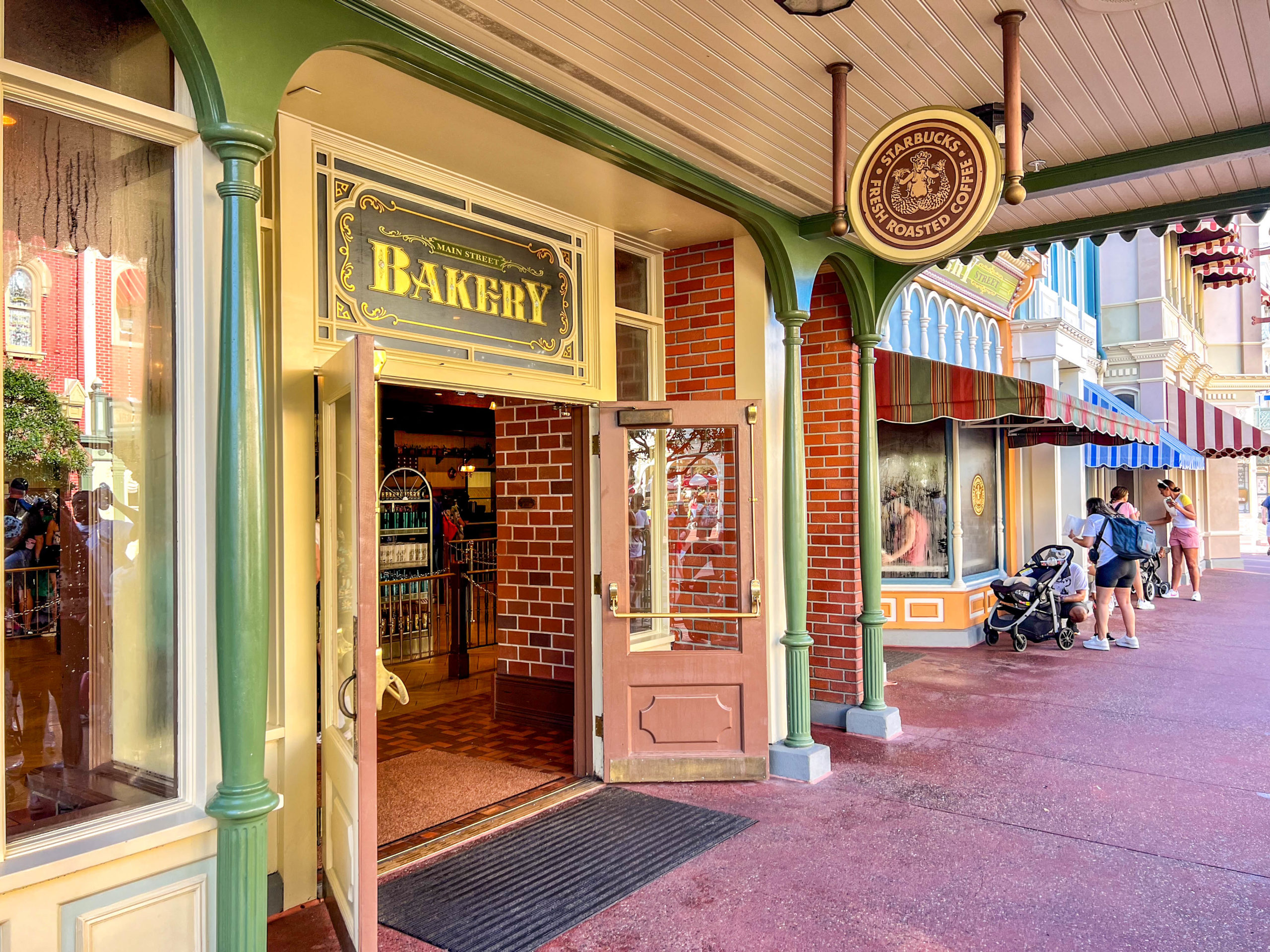 Main Street Bakery Exterior