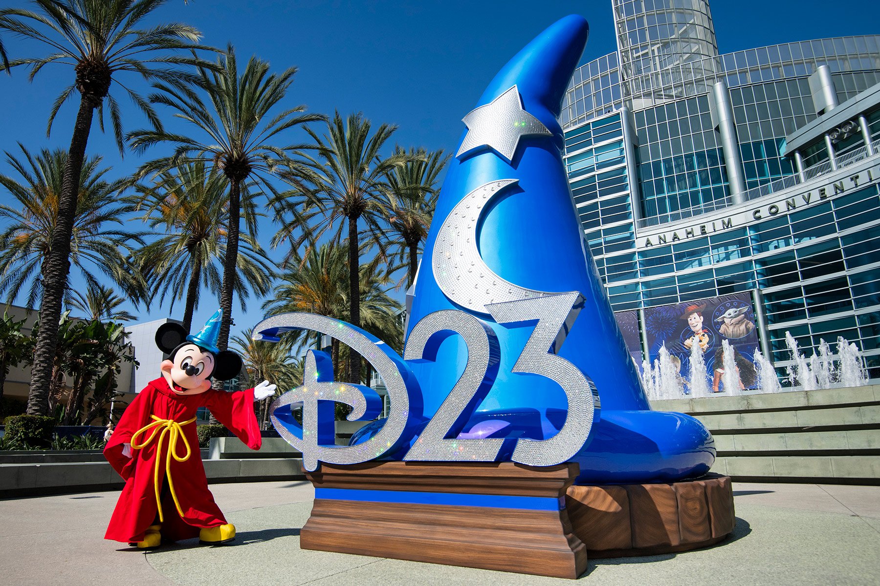 D23