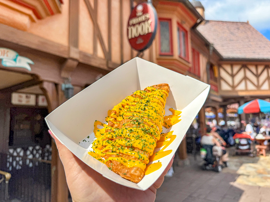 friar's nook mac n cheese hand pie magic kingdom